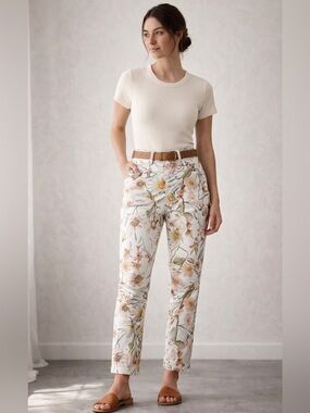 7 For All Mankind Beige and Botanical Design Jeans women’s Jeans Size 25